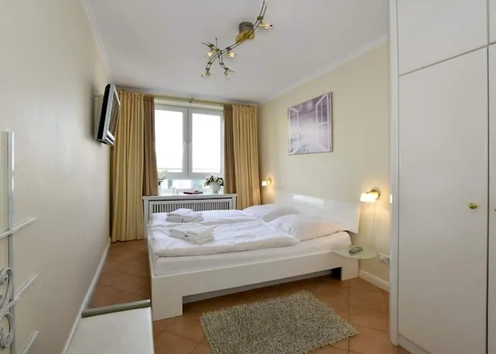 Friedrichstrasse 23, App 11 *